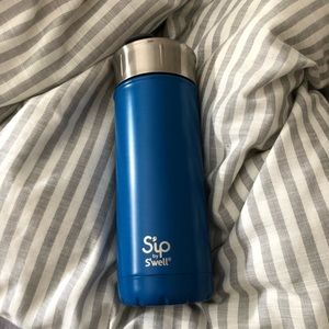 Sip by Swell bottle